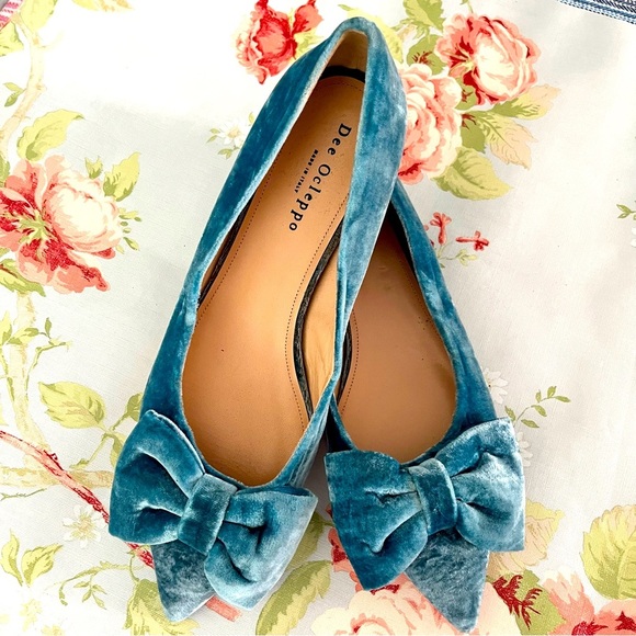 Dee Ocleppo Shoes - Dee Ocleppo Velvet Bow Teal Turquoise Blue Green Flat Pump Size 9 Leather